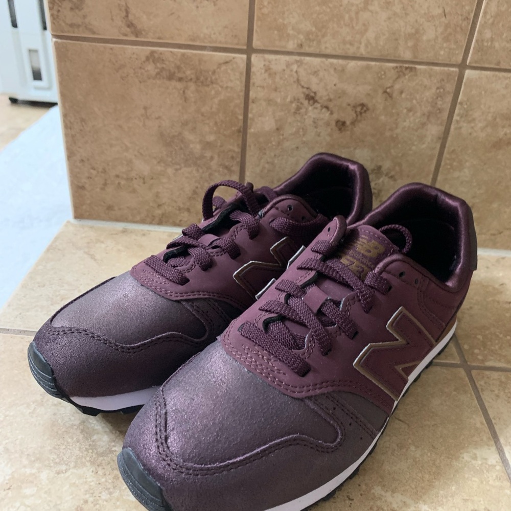 New Balance deep purple sneakers - Picture 6 of 6